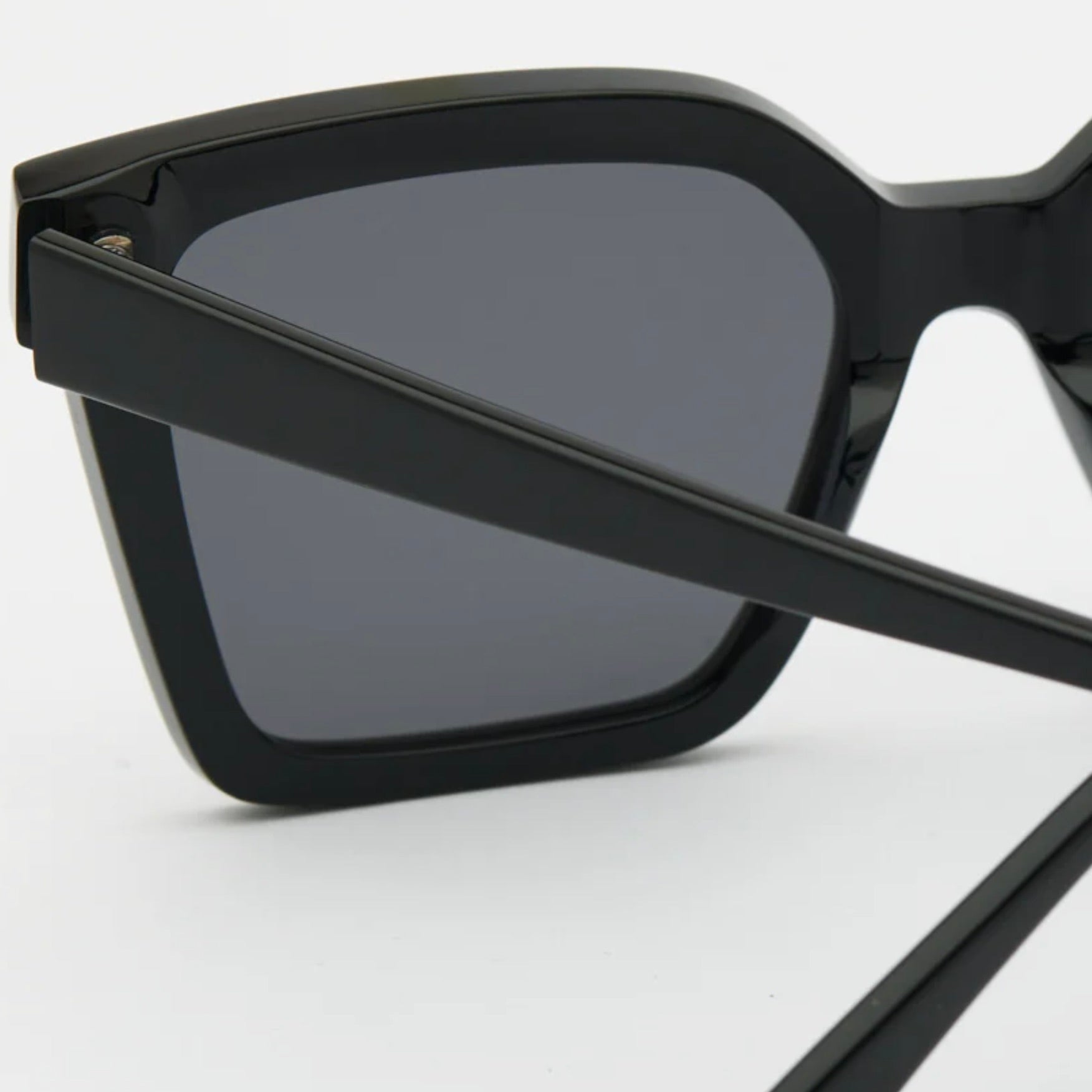 Black Ivy Reader Sunglasses