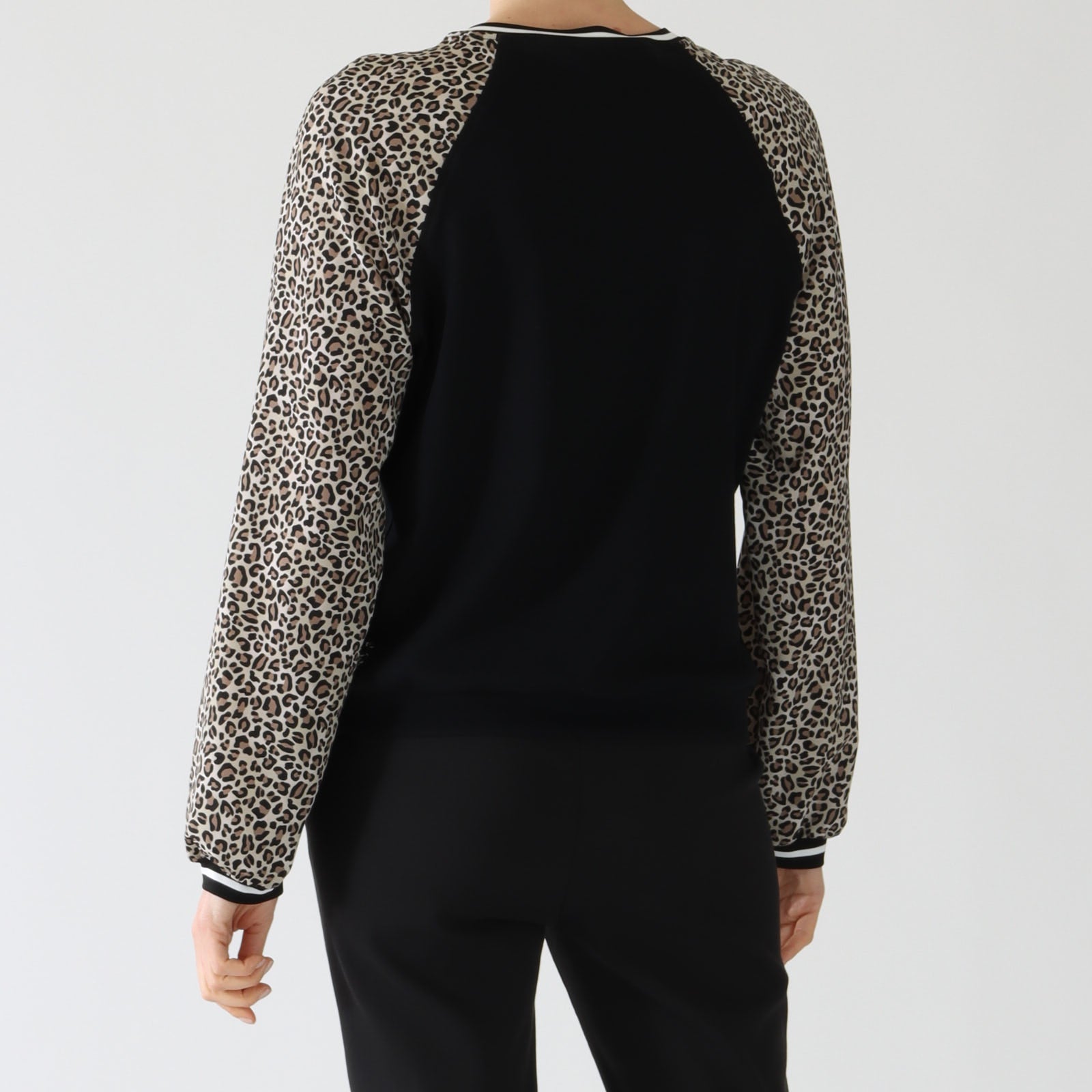 Black Lee Big Print Sleeve Top