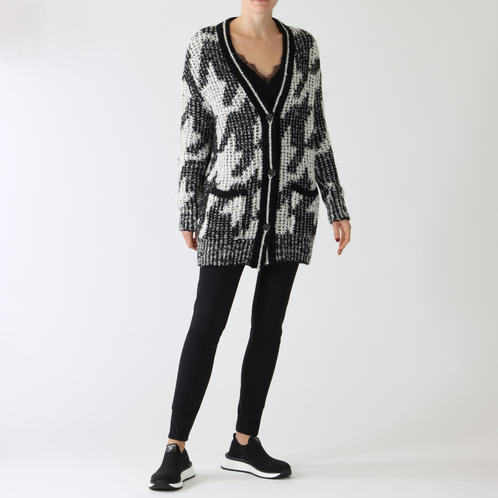 Black and White Chickcheck Knit Cardigan