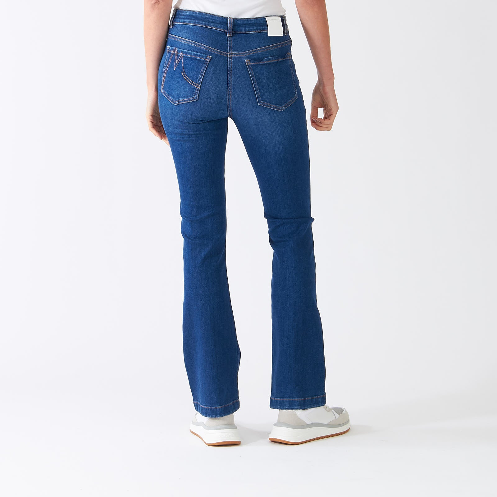 Blue Denim Faro Feminine Bootleg Jeans