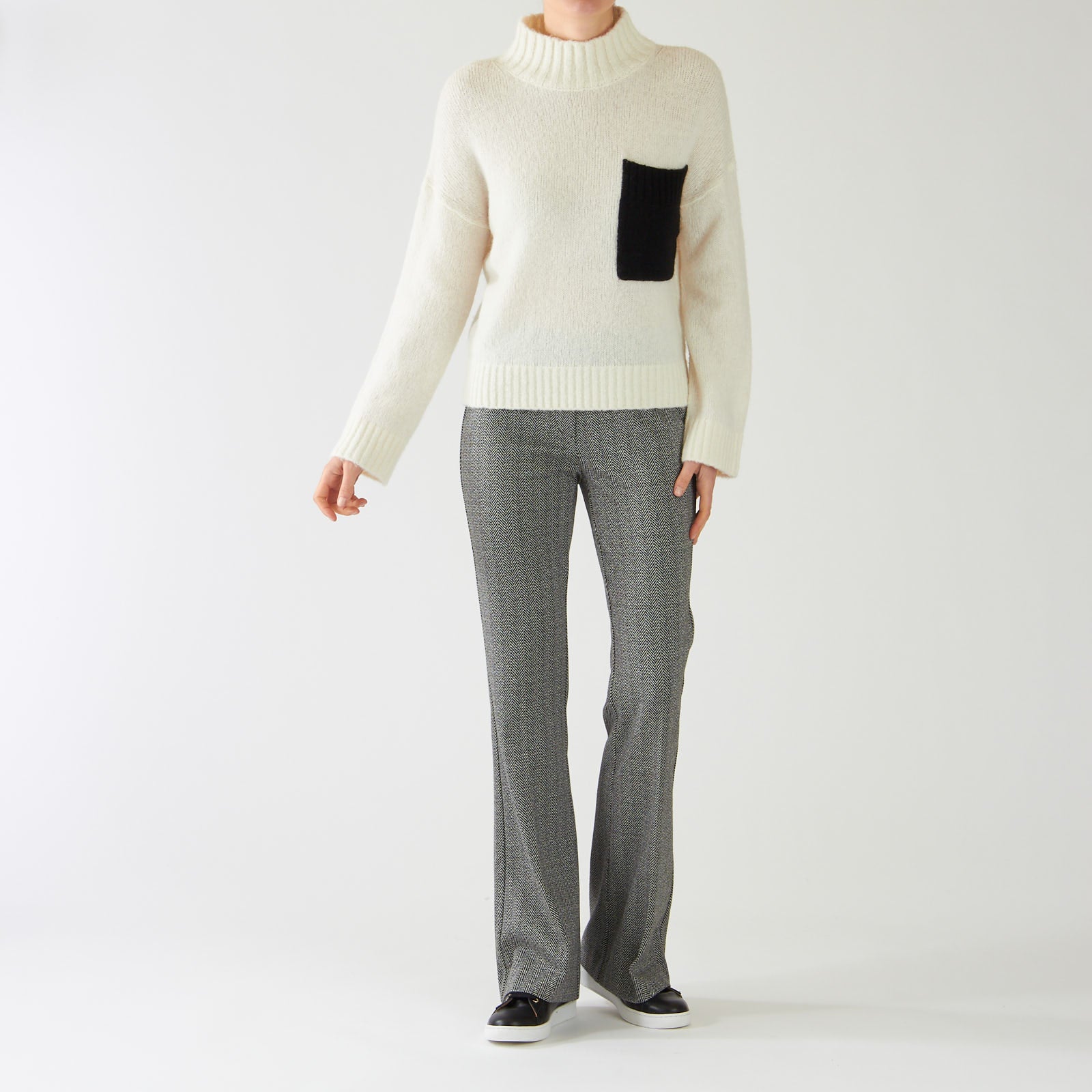Cream Turtleneck Sweater With Black Pocket