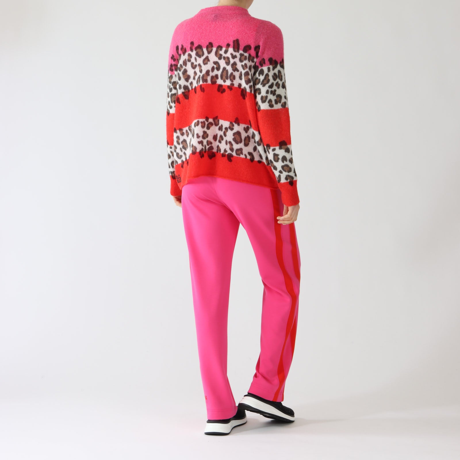 Dragon Fruit Side Stripe Welby Sweatpants