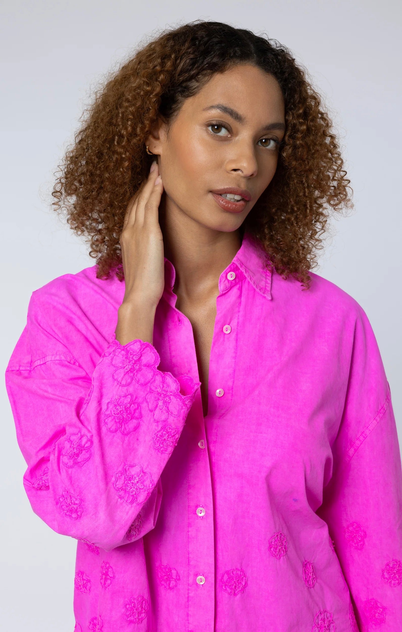 Fuchsia Floral Cord Embroidered Poplin Beach Shirt