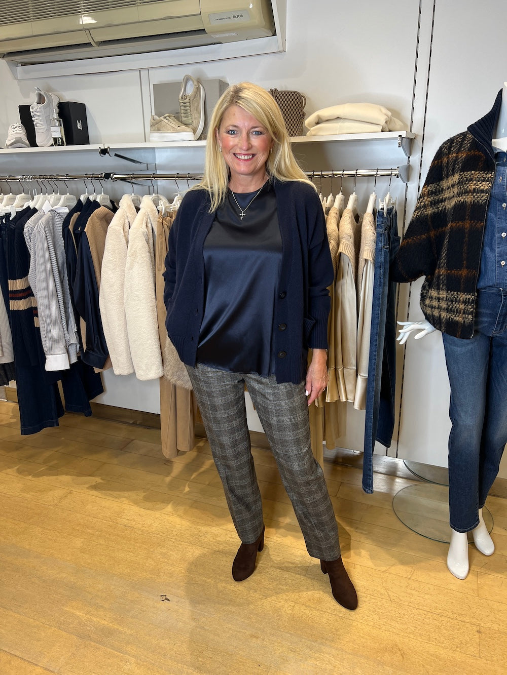 Blu Pure Cashmere Cardigan