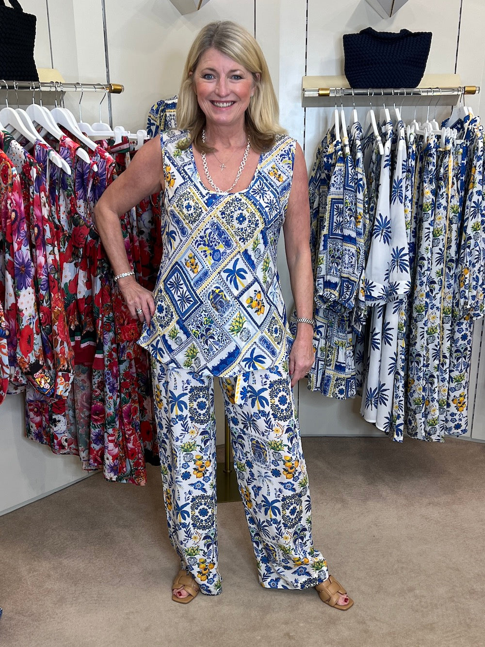 LightBlueHibiscusPapierColleSilkTop_PapierColleLightBlue_1