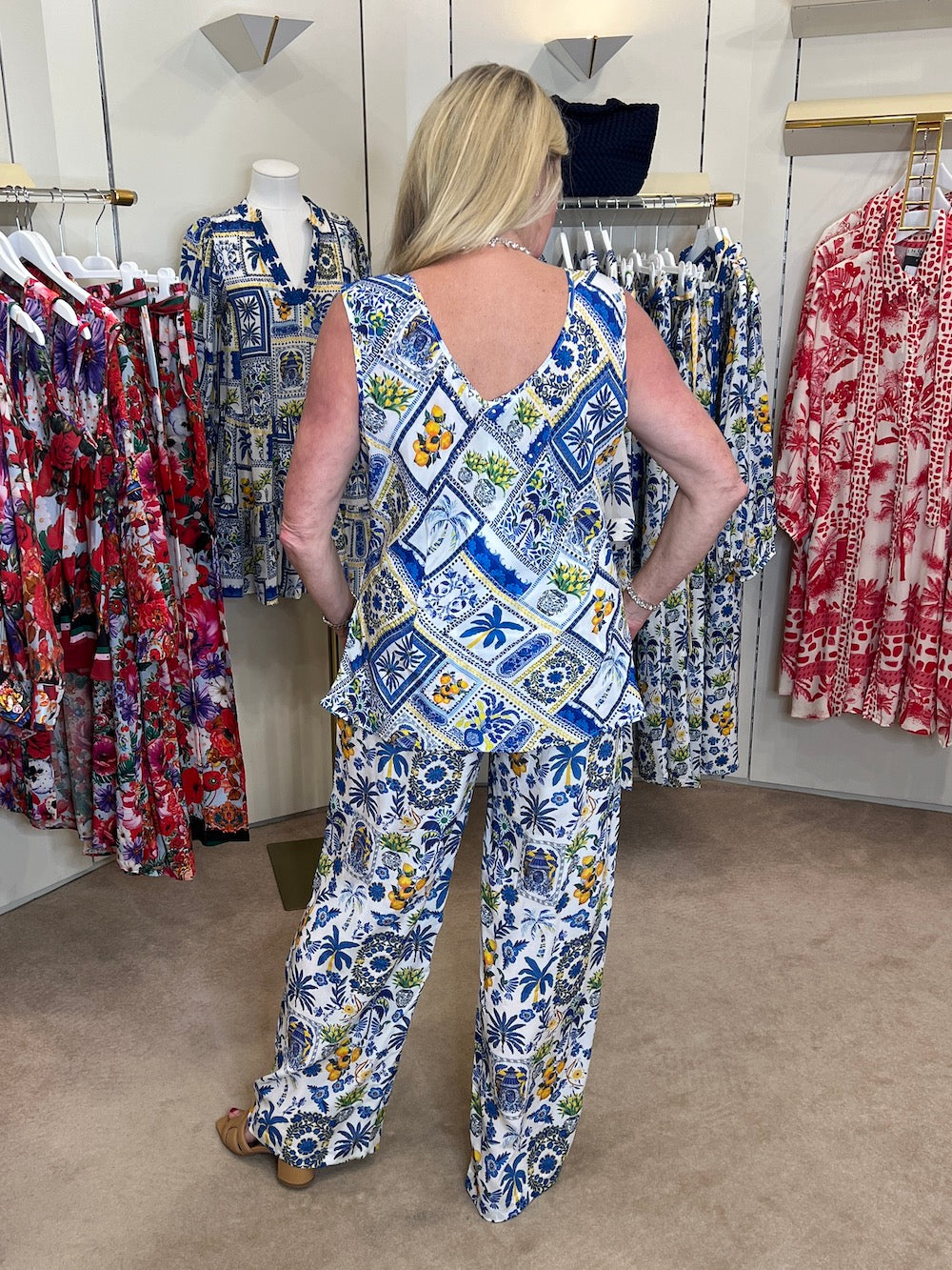 LightBlueHibiscusPapierColleSilkTop_PapierColleLightBlue_2