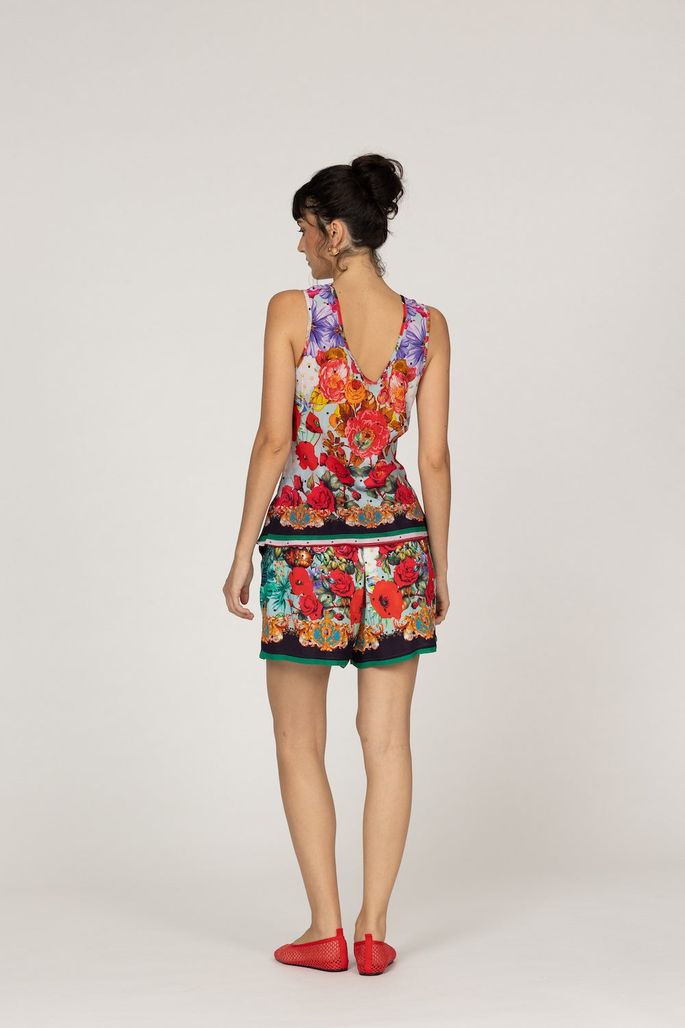 MulticolouredHibiscusTussieMussieSilkTop_TussieMussieMultiFlowers_3