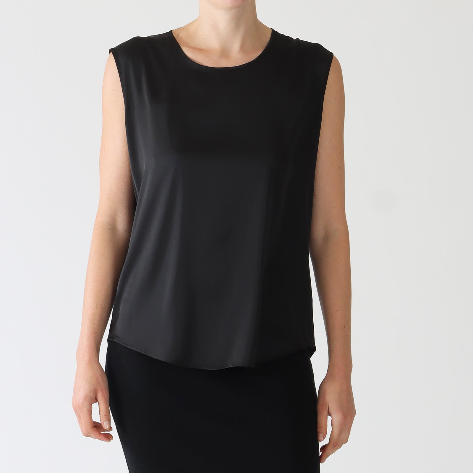 Nero Satin Style Sleeveless Top