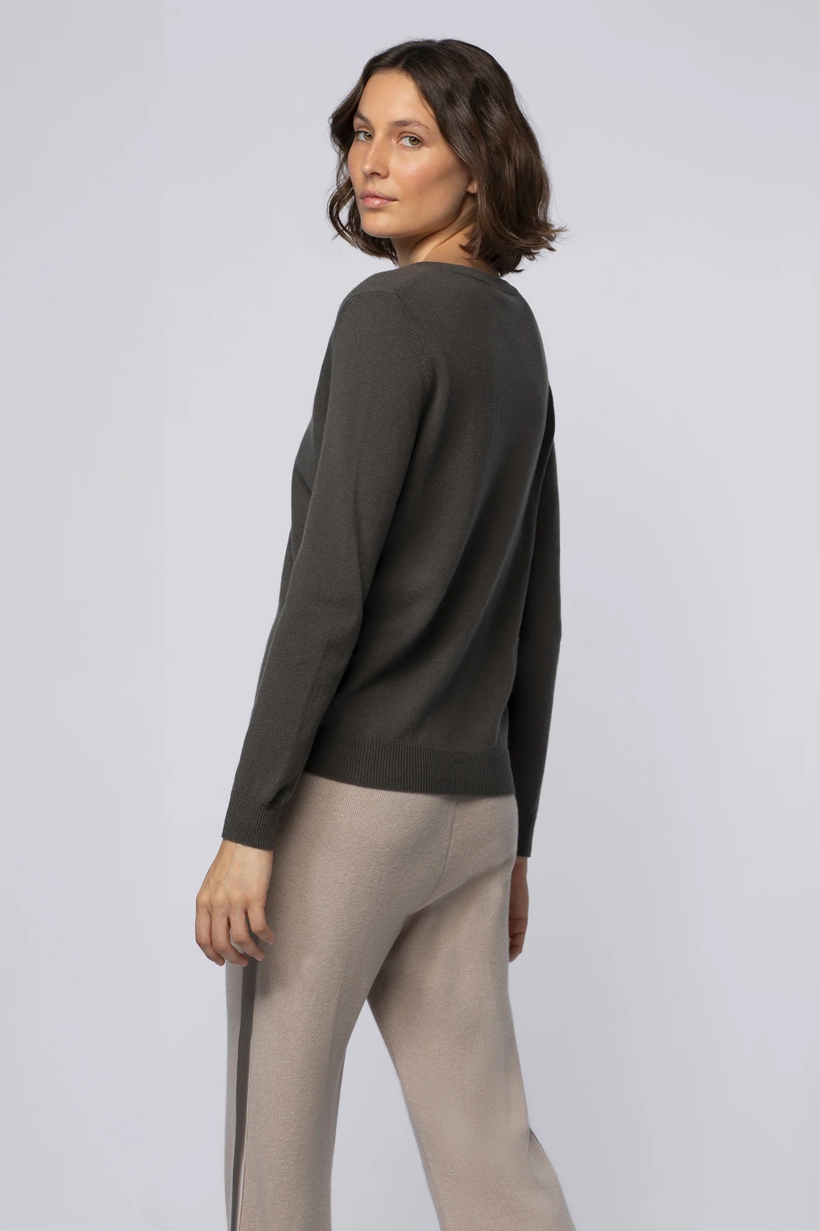 Palani Thyme V-Neck Cashmere Sweater