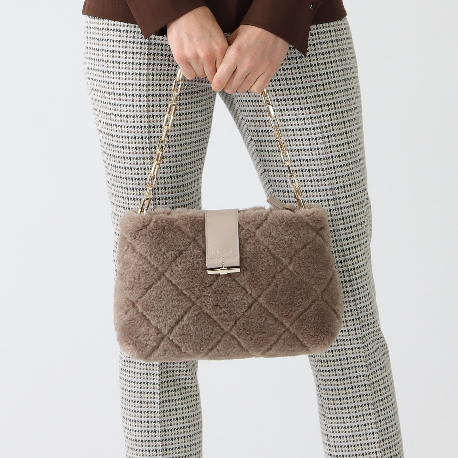 Raffia Melange Fun Fur Shoulder Bag