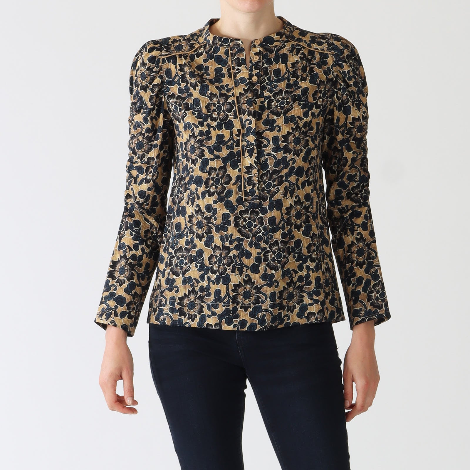 Visti Sakai Printed Blouse