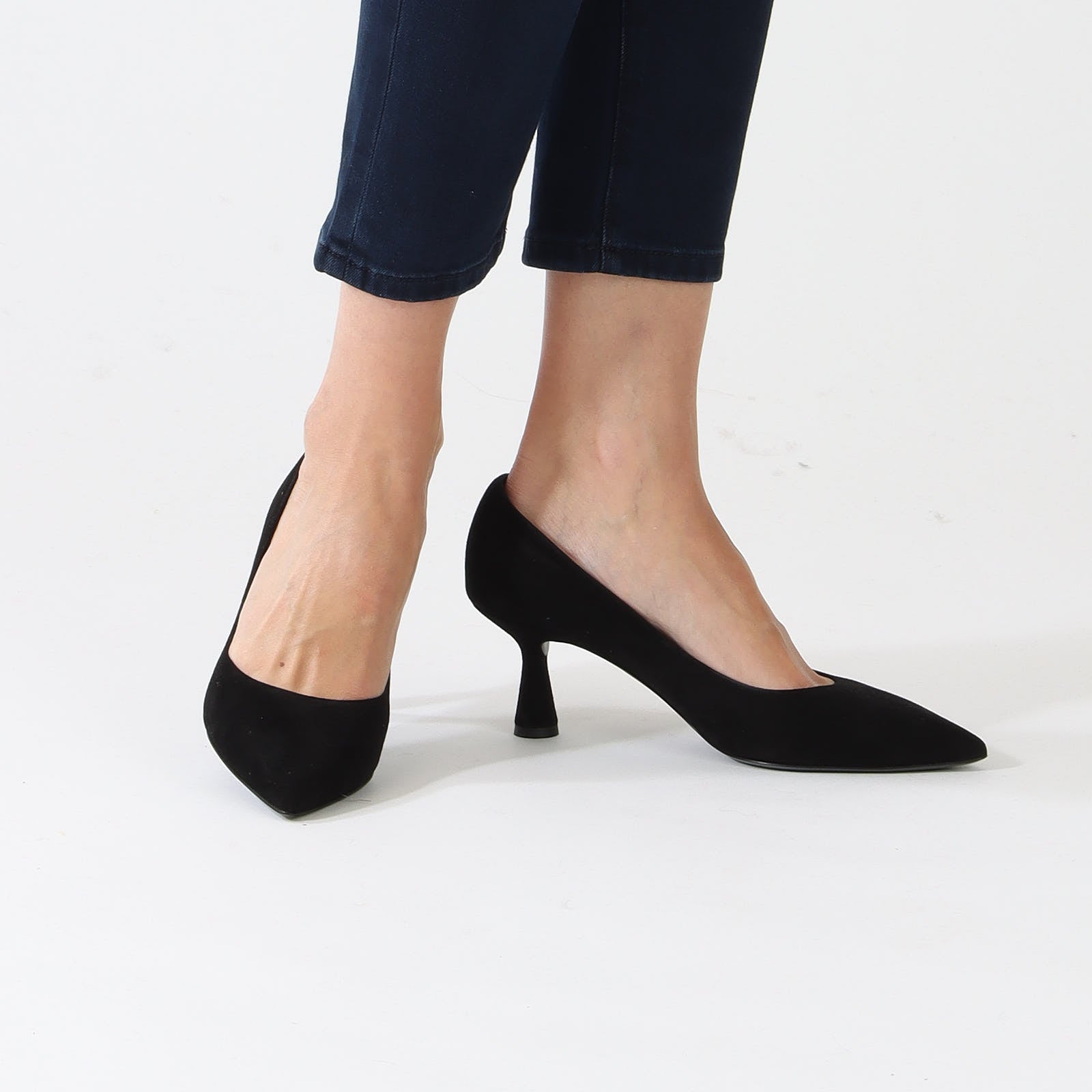 Schwarz Black Bella Court Shoes