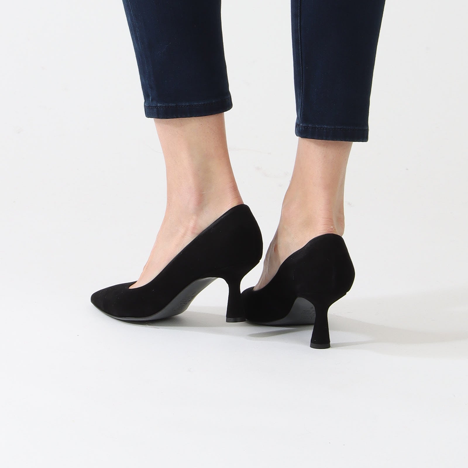 Schwarz Black Bella Court Shoes