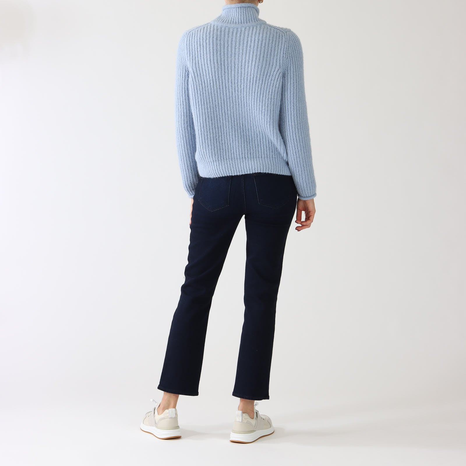 Squill Cable Knit Front Sweater