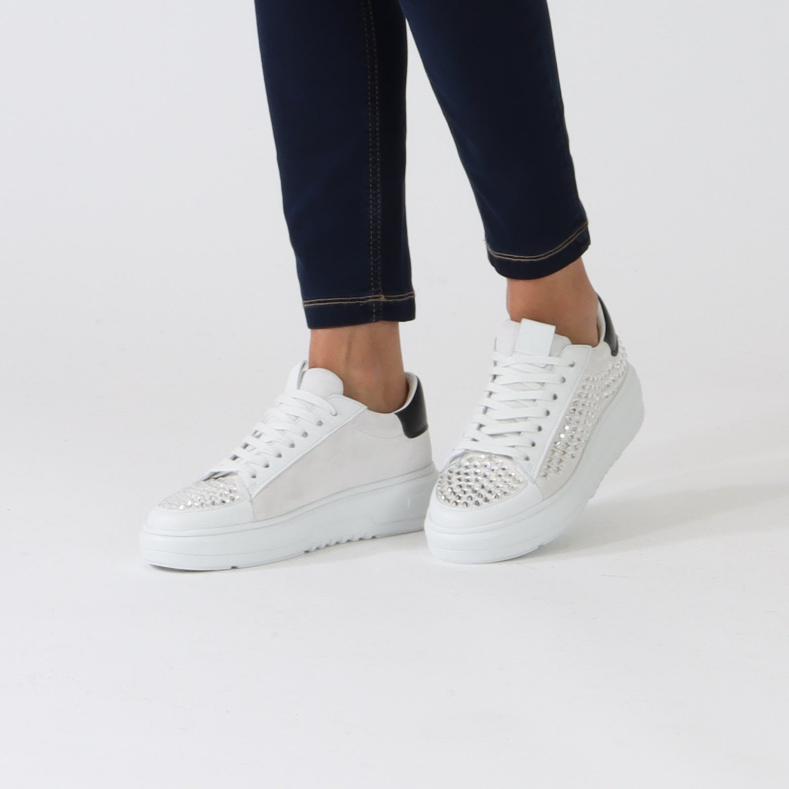 Bianco Turn Crystal Sneakers